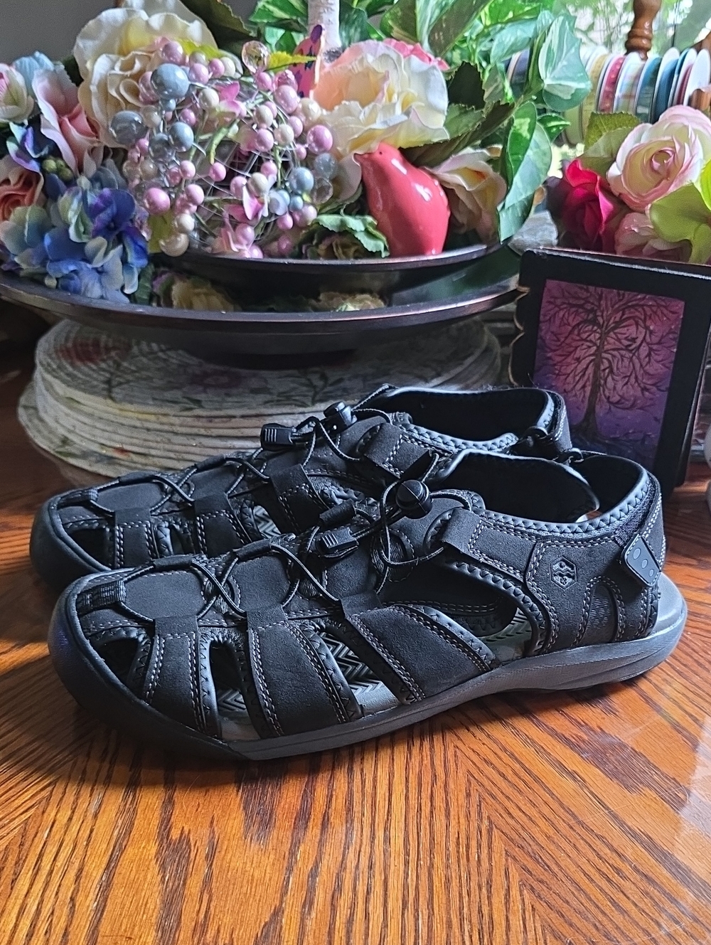 Khombu Sandals